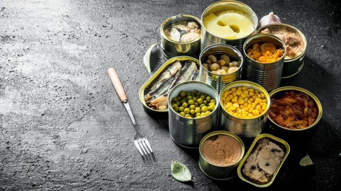 Wat te eten om cholesterol te verlagen: voedingsdeskundigen hebben 7 ingeblikte voedingsmiddelen genoemd die goed zijn voor hart en bloedvaten